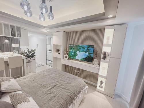Soleil La Vie at Azure North Resort Residences