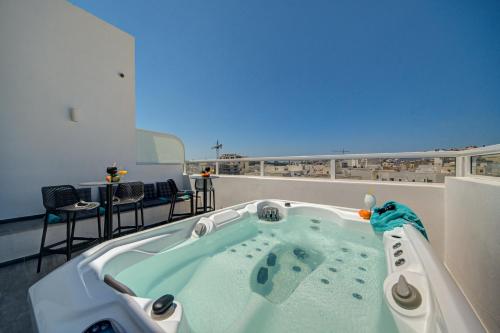 Tritoni Marina Apartments and Suites