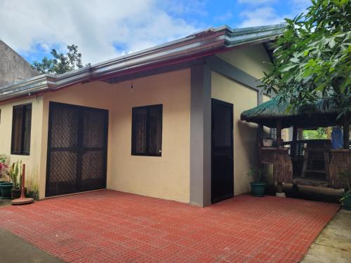Elsa's Place Tagaytay Transient House