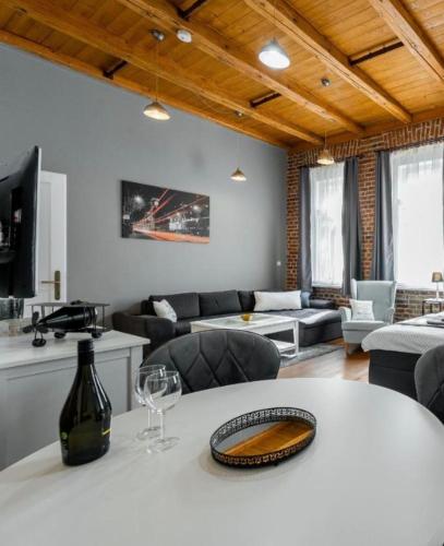 Vintage Industrial City Apartments