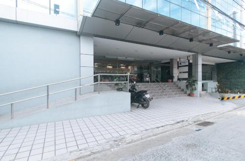 Maine Residences Tramo near NAIA Terminal