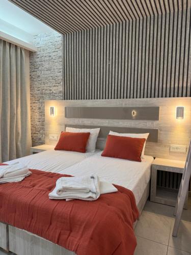 Paradise Apartments & Studios