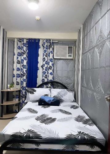 Rooftop View Condotel in Manila