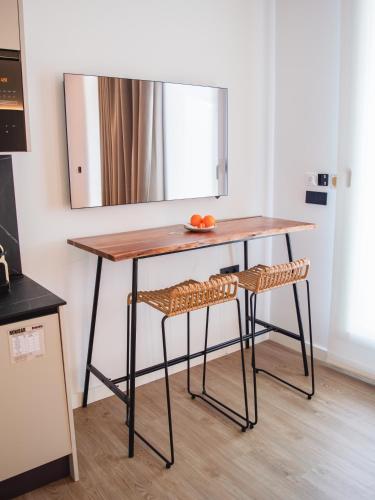 Demetrio By Alma Suites