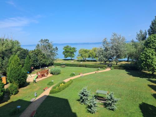 Surman Apartmanok