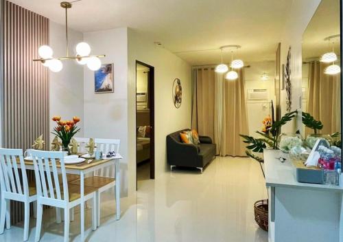 Elegant Condo with Balcony Near Puerto Princesa City Center - B1 6Luster