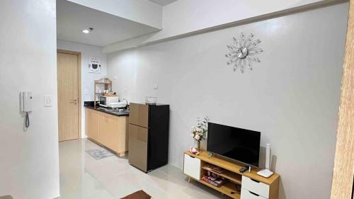 1-Bedroom Condo with wifi, near SM North