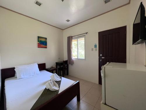 Blue Lagoon Inn & Suites