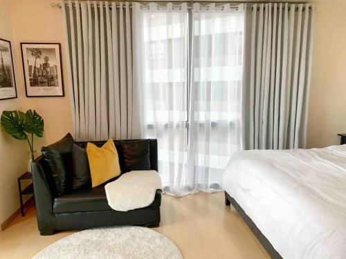 Avant at the Fort King bed Central 5mins to Highstreet BGC
