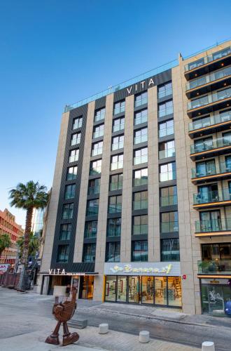 VITA Hotel & Rooftop