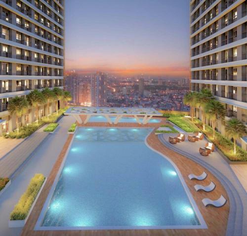 1BR Condotel with Balcony at FAME Residences #FM28-1
