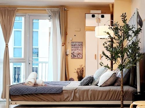 Spacious Cozy Suite at The Venice Mall with FREE Parking and Washing Machine