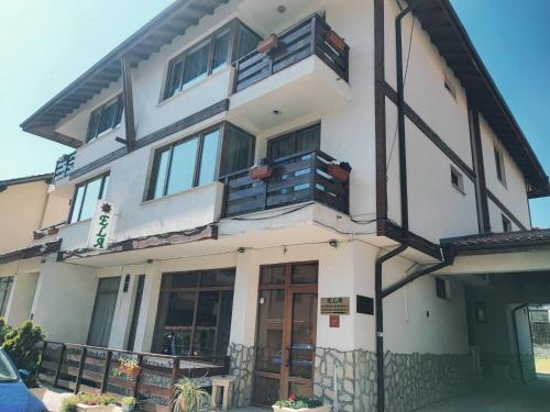 Guest House Ela