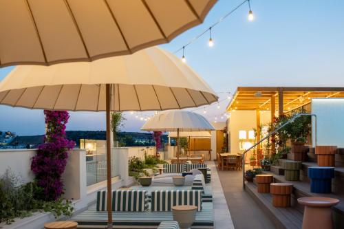 Liv&Co Suites & Villas