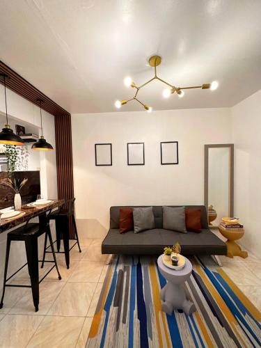 The Lounge Platinum by KRD