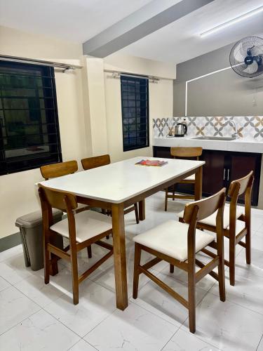 Bustrillos Guesthouse