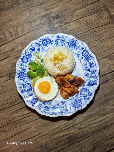 #4 Baguio City I Service Apartment I Deutsches Guesthouse & Homestay Baguio I Walking distance to Lourdes Grotto and nearby tourist attractions