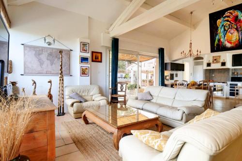 Villa Harmonie by Villa Plus