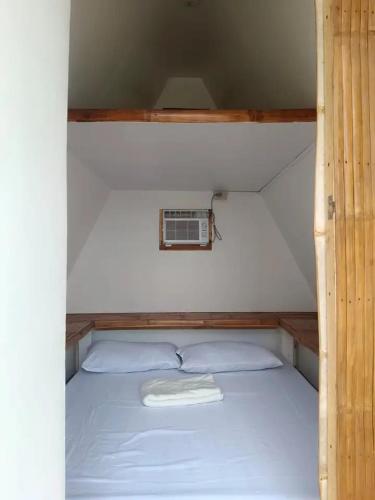 Elyu beach house