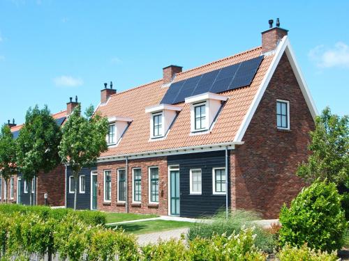 Holiday Home Colijnsplaat near Beaches, cleaning included