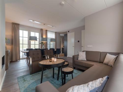 Holiday Home Colijnsplaat near Beaches, cleaning included