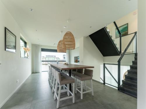 Villa with private pool on the Veerse Meer, cleaning included