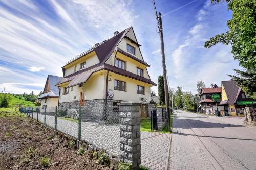 Pokoje Goscinne U Landy