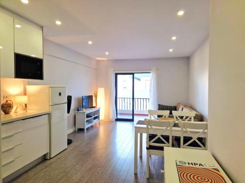Quarteira flat AC balcony and view