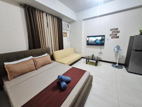 A&G Condotel at 101 Newport across NAIA T3