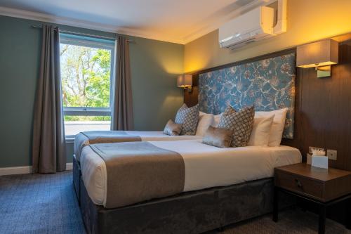 Nevis Bank Inn
