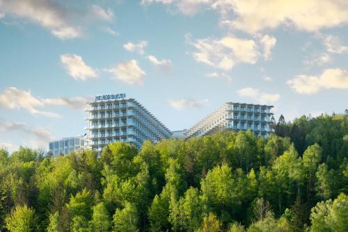 Crystal Mountain Hotel