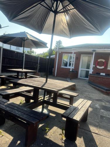 The Clarendon Lodge