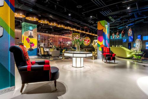Nhow London