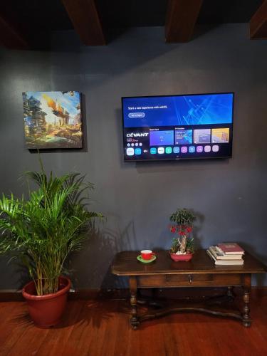 Family Room - Casa Encantada Executive 1