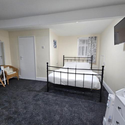 100 Pipers Hotel