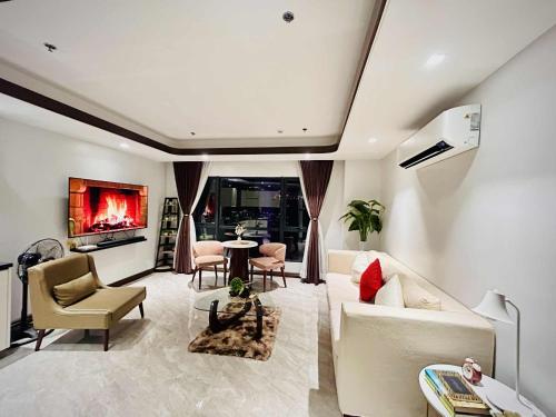 One Euphoria Prime Suite Hotel