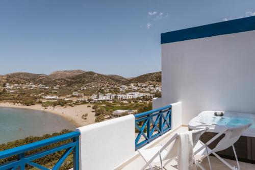 Dolphin Bay Seaside Resort & Suites