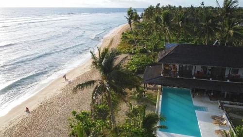 Yapak Beach Villas