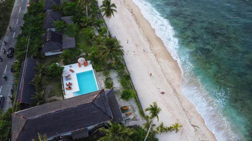 Yapak Beach Villas
