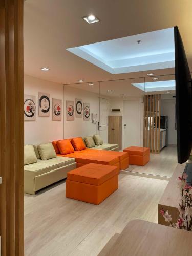 Supreme Luxury 2BR Condo - Azure Urban Resort Residences near Manila Airport