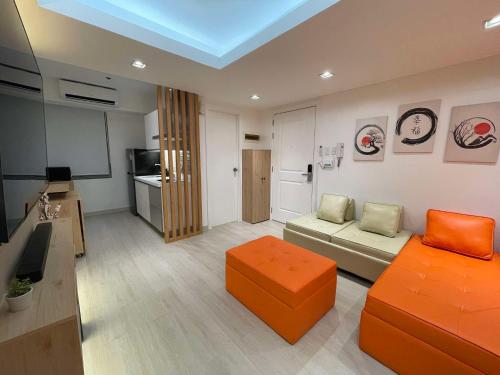 Supreme Luxury 2BR Condo - Azure Urban Resort Residences near Manila Airport