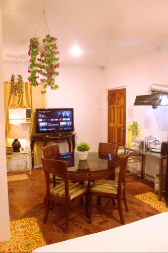 Spanish Casita Superior Suites Tagaytay