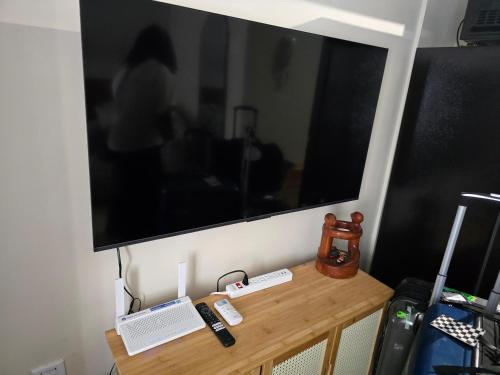 Aurora Escalades Haven 2