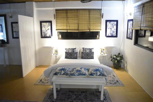Casa Manalo Guest House