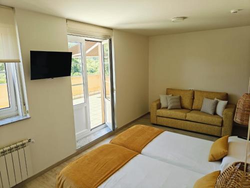 Pensión Albergue Lemos