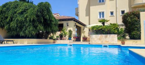 Aparthotel Lekavski
