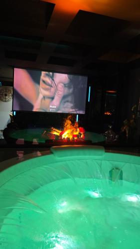 PentLux - SPA Penthouse in the heart of Skopje