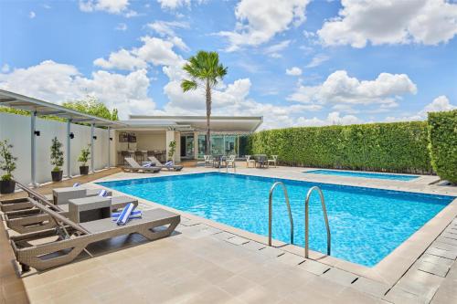 Park Inn by Radisson Clark