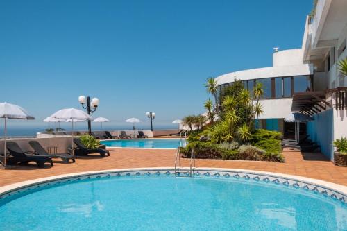 Sao Felix Hillside & Nature