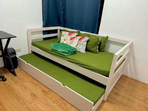 2BR w Balcony in Araneta, Cubao w Pool and Gym - Porto Vita